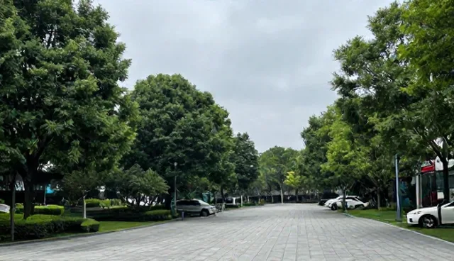 AI提示词工程师前景:如何通过提示词调试提升效率